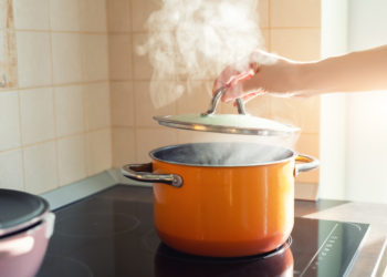 Quanto ci mette a bollire l'acqua con induzione