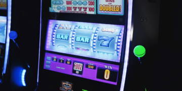 How Online Slots Bring Stories, Characters, and Adventures Alive